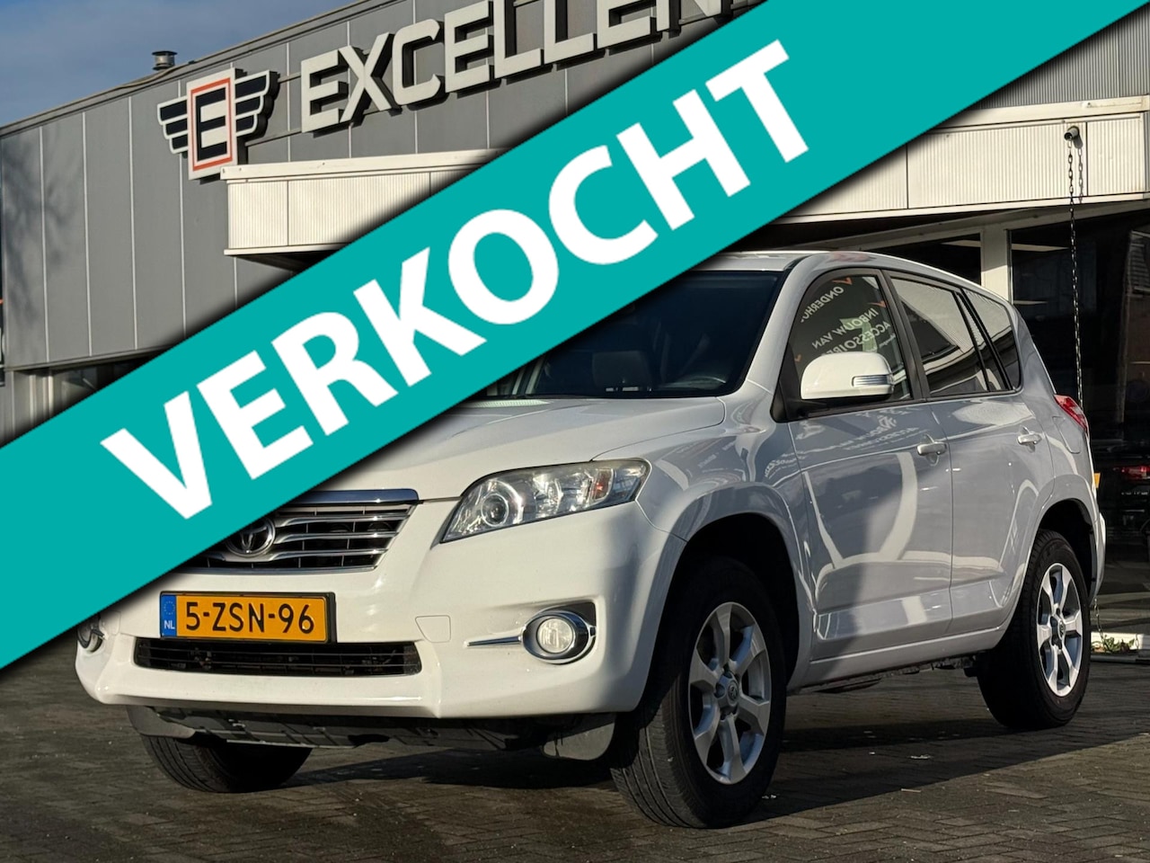 Toyota RAV4 - 2.0 VVTi Dynamic - Climaat Control - Trekhaak - AutoWereld.nl