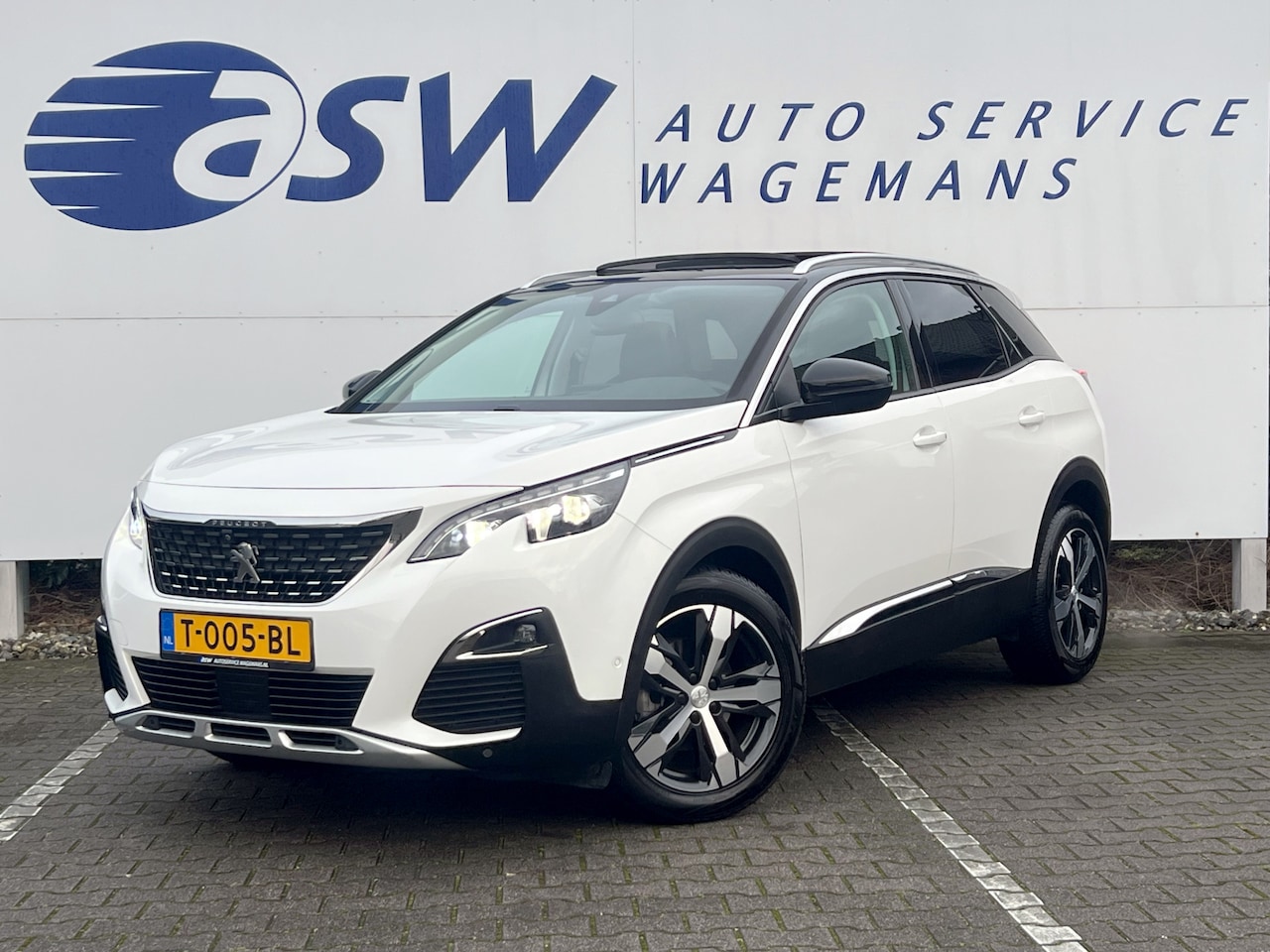 Peugeot 3008 - 1.2 PureTech Allure | Navi | Pano | LED | Camera - AutoWereld.nl