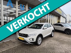 Volkswagen T-Roc - 1.5 TSI Style 150PK / CARPLAY / ACHTERUITRIJCAMERA / ELEKTRISCHE ACHTERKLEP