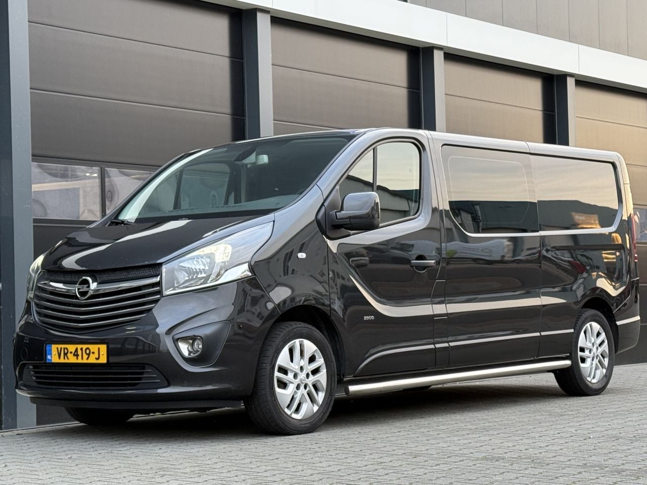 Opel Vivaro - 1.6 CDTI L2H1 DC 5-PERS - AutoWereld.nl