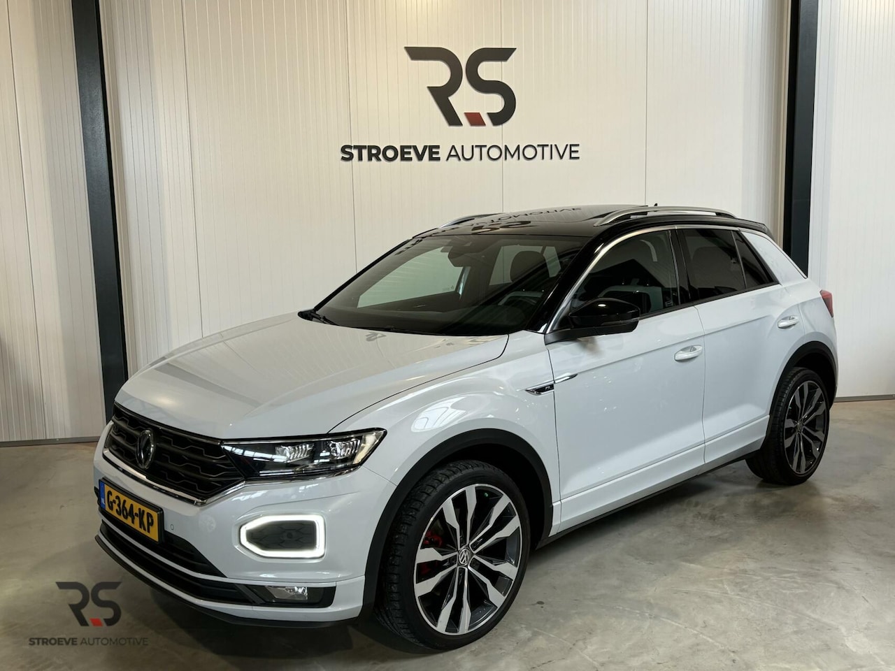 Volkswagen T-Roc - 1.5 TSI 150 pk handg. Sport Buss. R | Navi | Pano | LED | ACC | Virtual Cockpit | Camera | - AutoWereld.nl