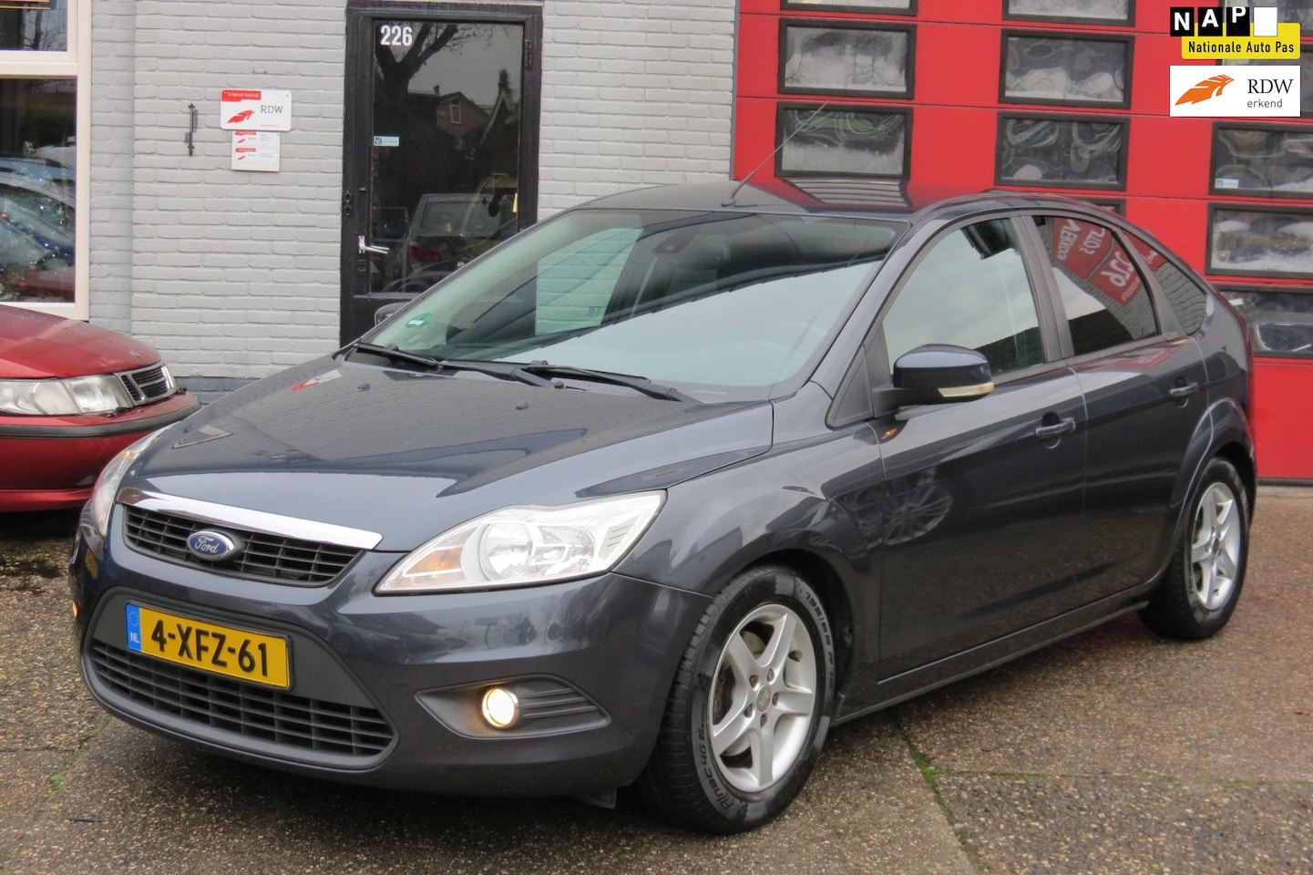 Ford Focus - 1.6 Titanium 1.6 Titanium, 5 DEURS , AIRCO, LM VELG - AutoWereld.nl