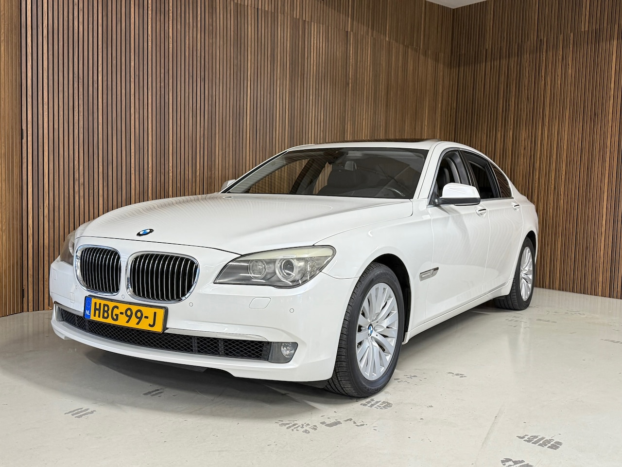 BMW 7-serie - 750i - Youngtimer - BTW - Fiscaal aantrekkelijk - AutoWereld.nl