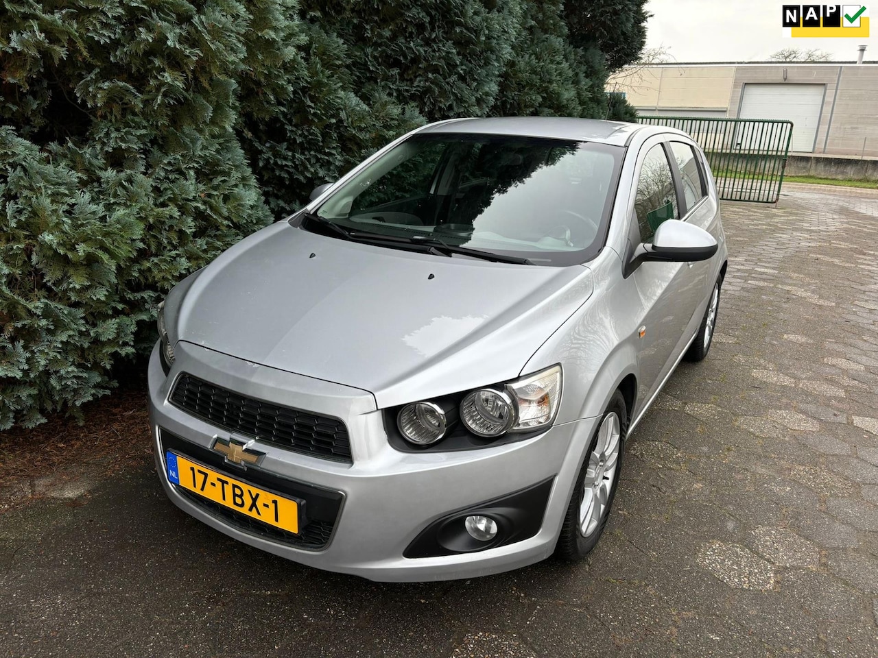 Chevrolet Aveo - 1.4 LTZ 1.4 LTZ - AutoWereld.nl