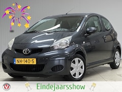 Toyota Aygo - 1.0-12V Aspiration Green/ Airco/ 5-DRS/ C.V.Afstand/ Radio-CD+AUX/ Elek.Pakket/ Isofix/ St