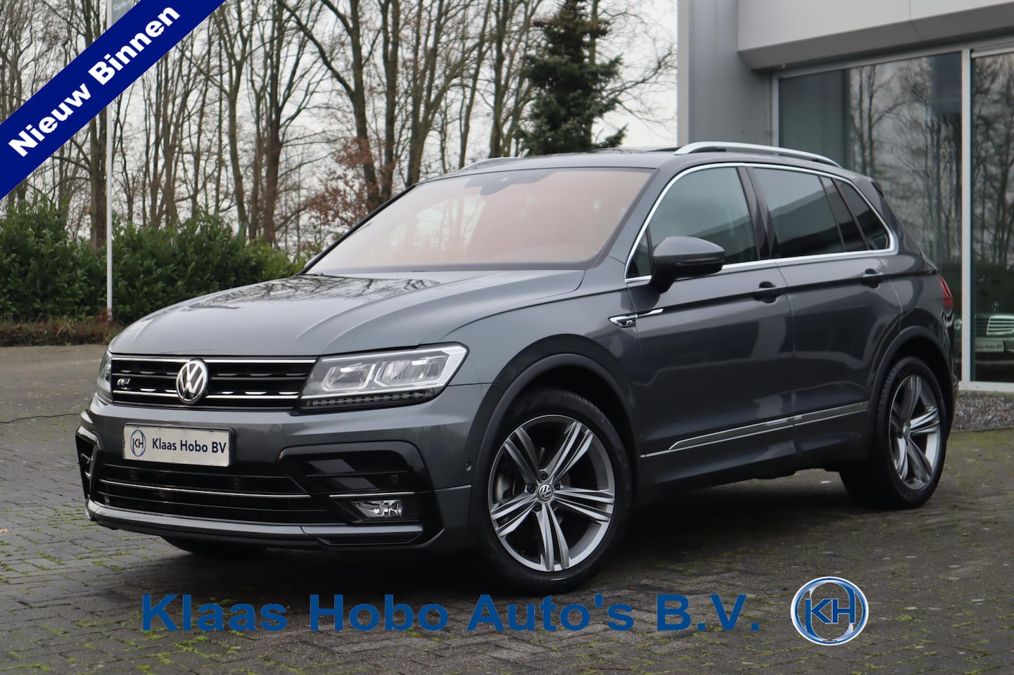 Volkswagen Tiguan - 1.5 TSI R-Line Pano, Camera, Led, Stoelverwarming - AutoWereld.nl