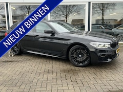 BMW 5-serie Touring - 520d High Executive 50% deal 17.475, - ACTIE M-Pakket / Virtual display / Stoel verwarming