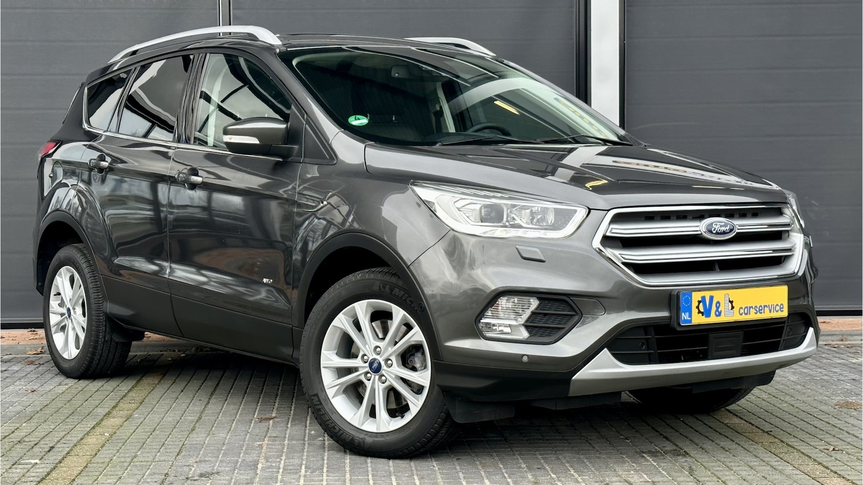 Ford Kuga - 1.5 EcoBoost ST Line Pano / CarPlay / Clima / Camera / Stoel&Stuurverwarming - AutoWereld.nl