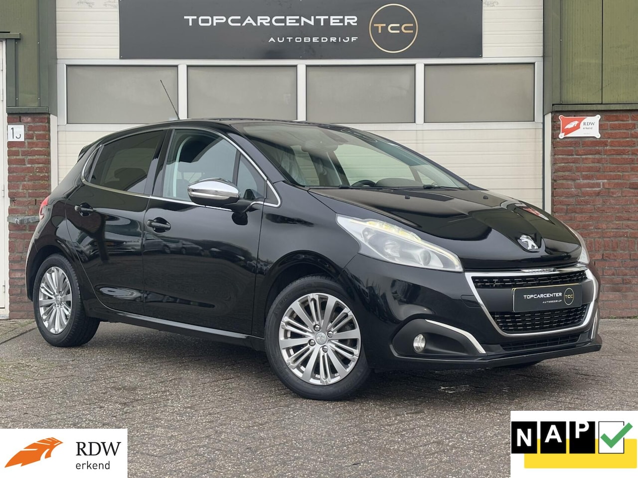 Peugeot 208 - 1.2 PureTech Allure/PARKS/NAVI/CRUISE/APK/NAP - AutoWereld.nl