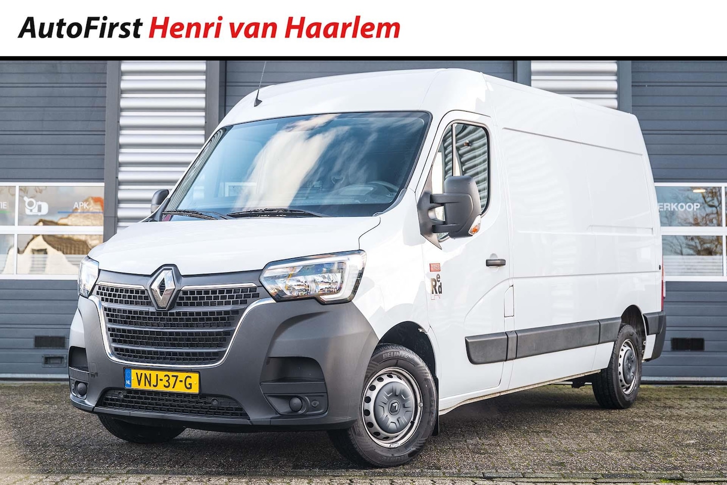 Renault Master - T35 2.3 dCi 135 L2H2 Comfort T35 2.3 dCi 135 L2H2 Comfort - AutoWereld.nl