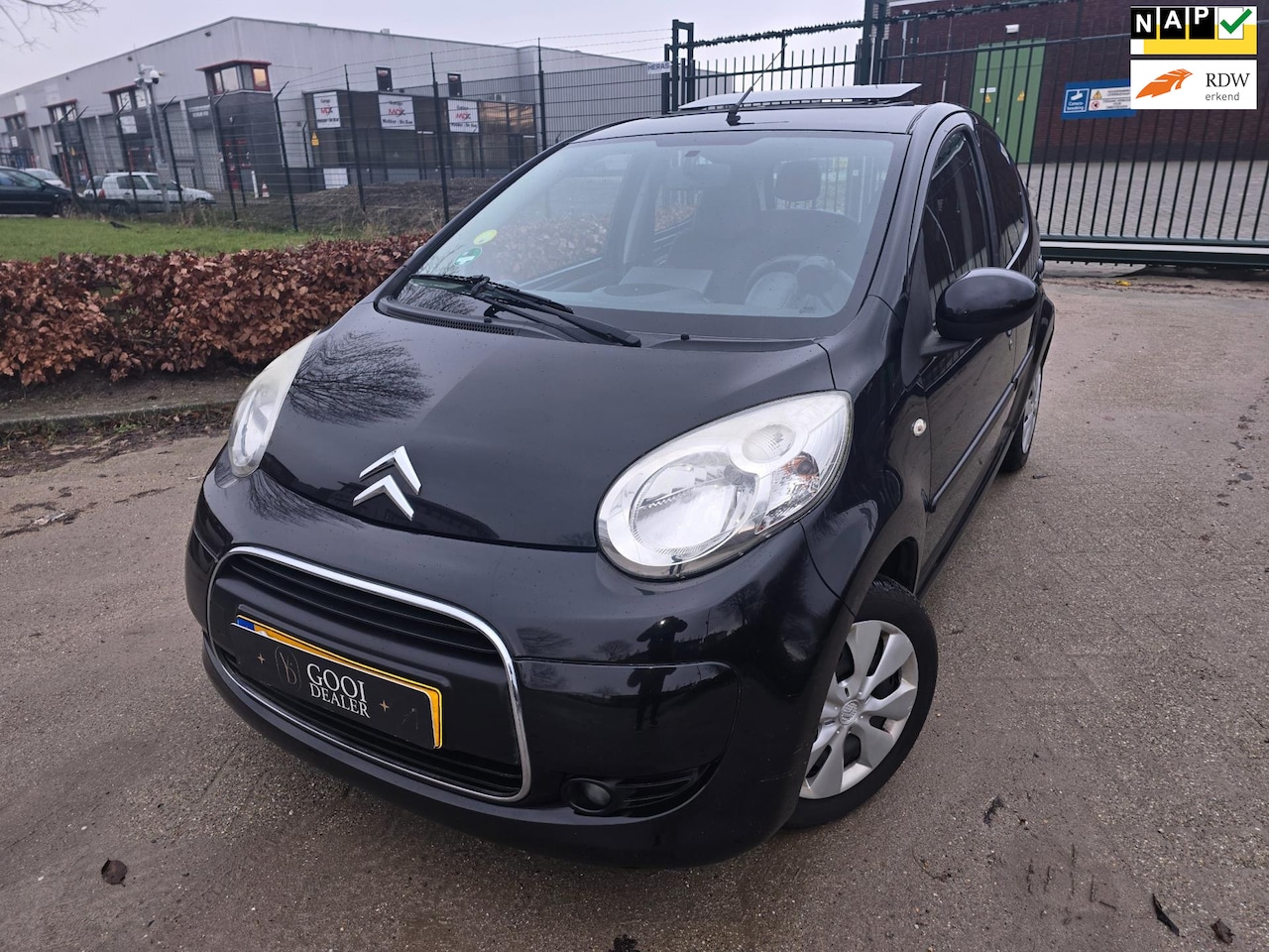 Citroën C1 - 1.0-12V SCHUIFDAK AUTOMAAT LEDER NAVI AIRCO VOL! - AutoWereld.nl