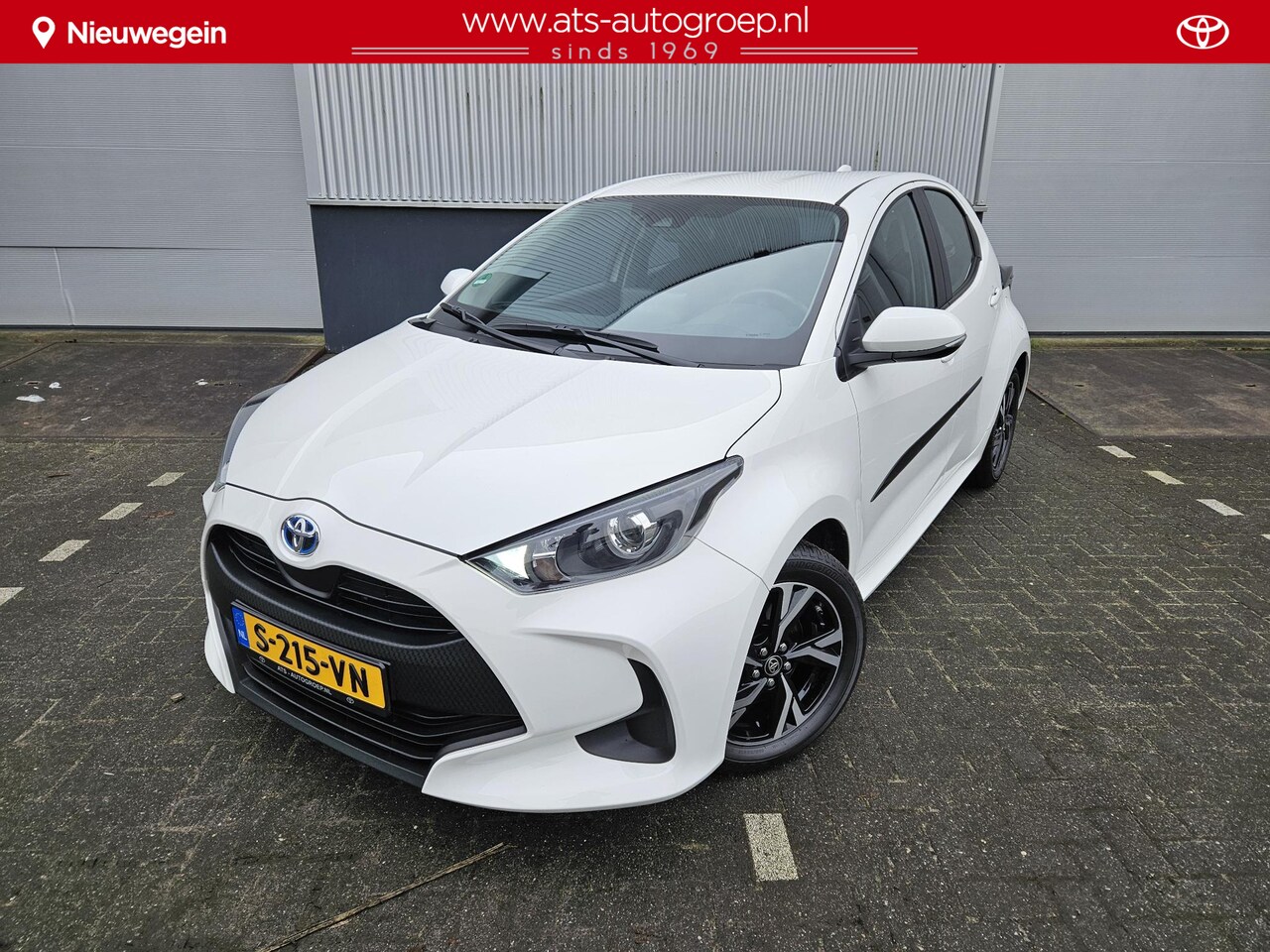 Toyota Yaris - 1.5 Hybrid Active | Navigatie | LM velgen | Nieuwstaat - AutoWereld.nl