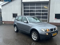 BMW X3 - 3.0i Executive H6 Silbergrau metallic NL auto