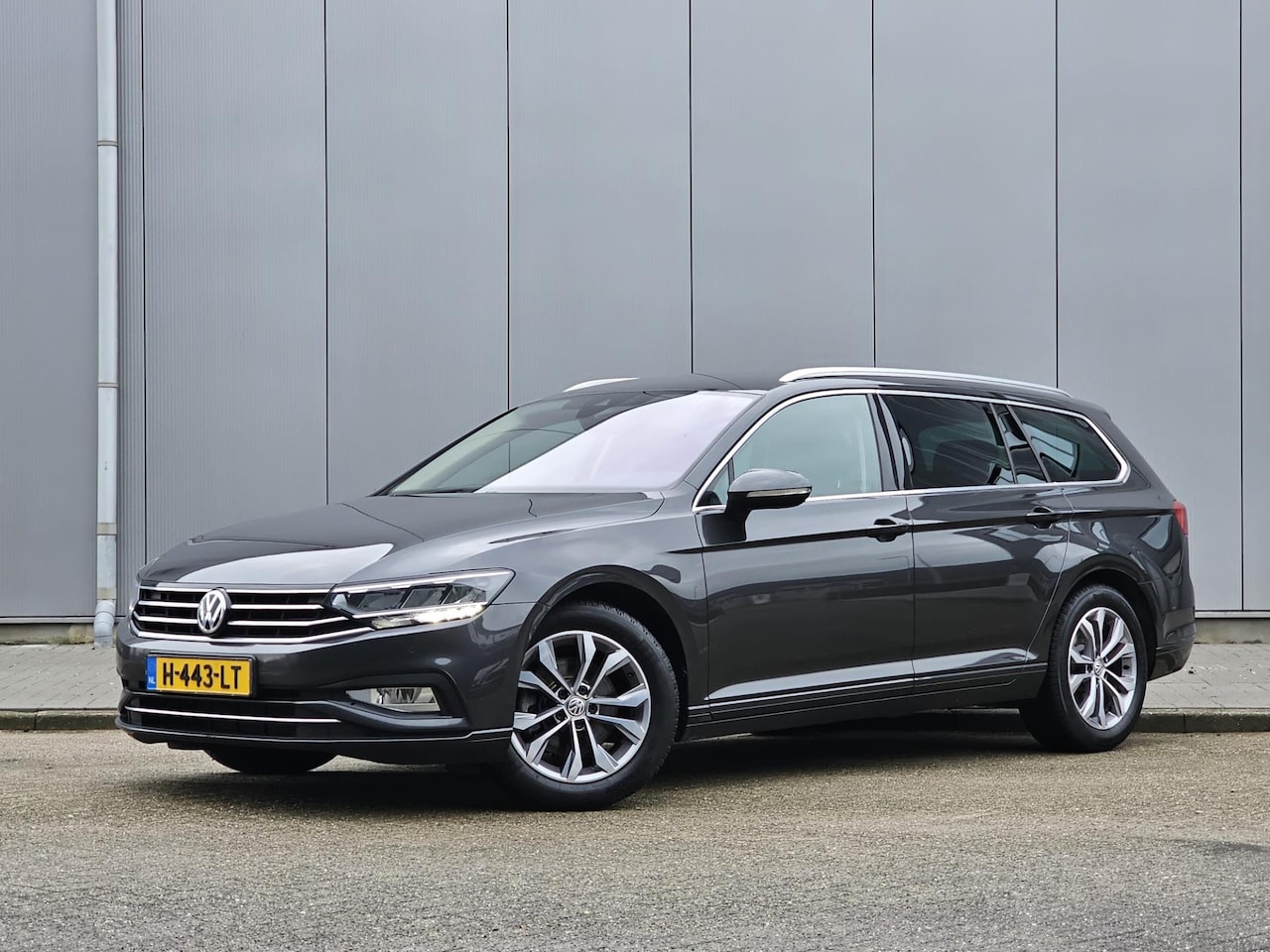 Volkswagen Passat Variant - 1.5 TSI 150pk Comfort Business EX-BPM/BTW |Navi|ACC|Camera| - AutoWereld.nl