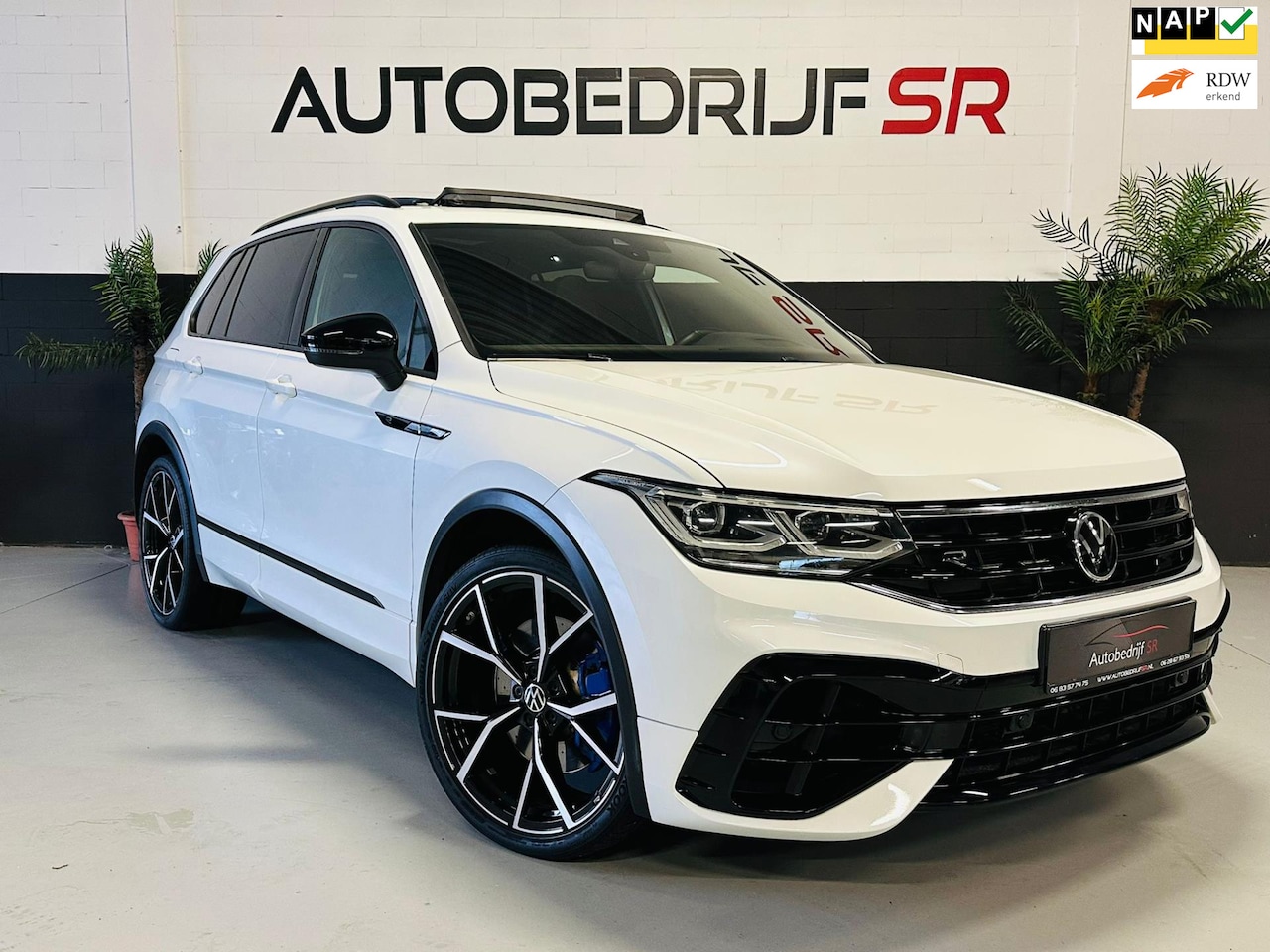 Volkswagen Tiguan - 2.0 TSI R 4Motion Panoramadak! Head up! IQ-Lights! Sfeer! PDC! ACC! Harman KArdon - AutoWereld.nl