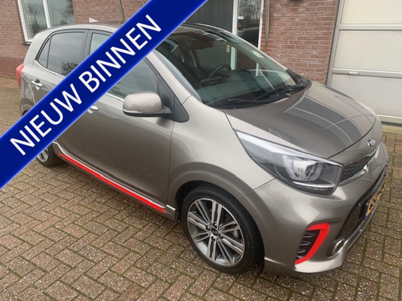 Kia Picanto - 1.2 GT-Line Schuifdak Unieke 4 cilinder - AutoWereld.nl