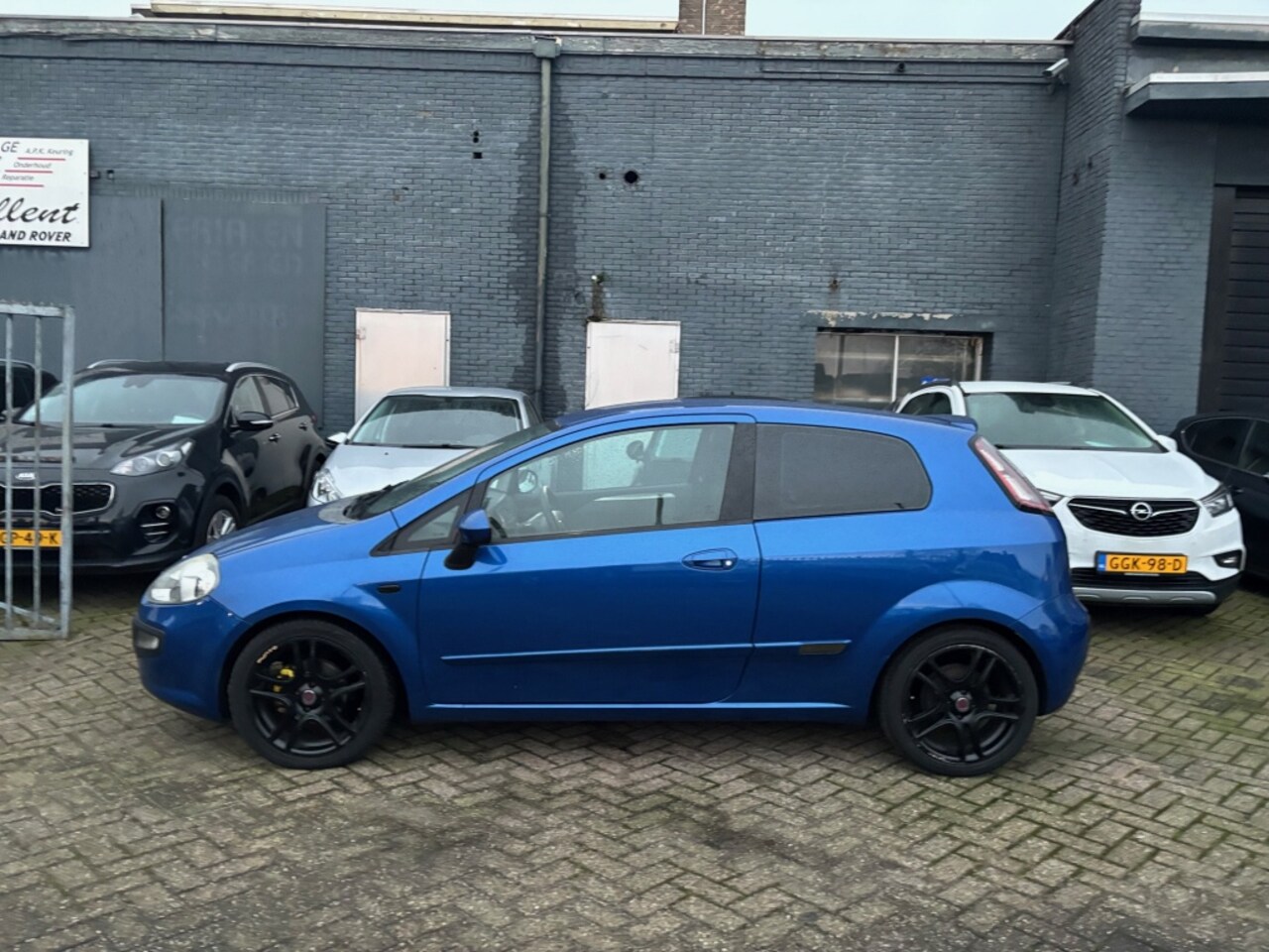 Fiat Punto Evo - 1.4-16V Multi air Dyn. | 3 MND GAR | AIRCO | SPORTVELGEN | ELEK - AutoWereld.nl