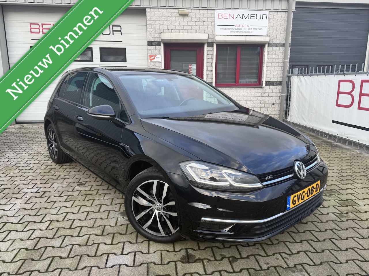 Volkswagen Golf - 1.4 TSI R-LINE Virtual/ Massage/ CarPlay - AutoWereld.nl