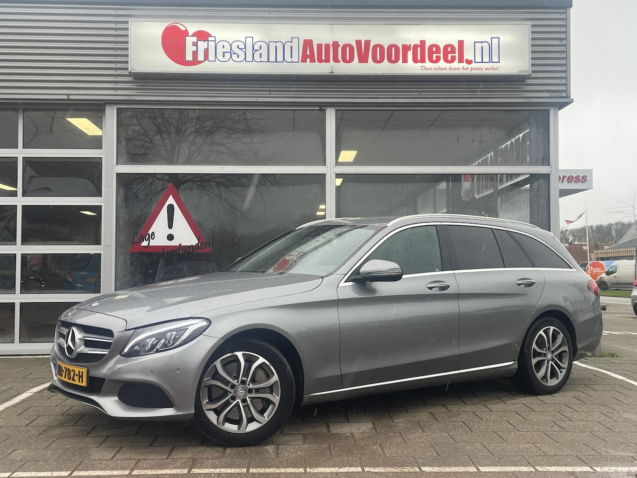 Mercedes-Benz C-klasse Estate - 350 e Lease Edition /Hybride/LED/Climate/Camera/Navi/ - AutoWereld.nl