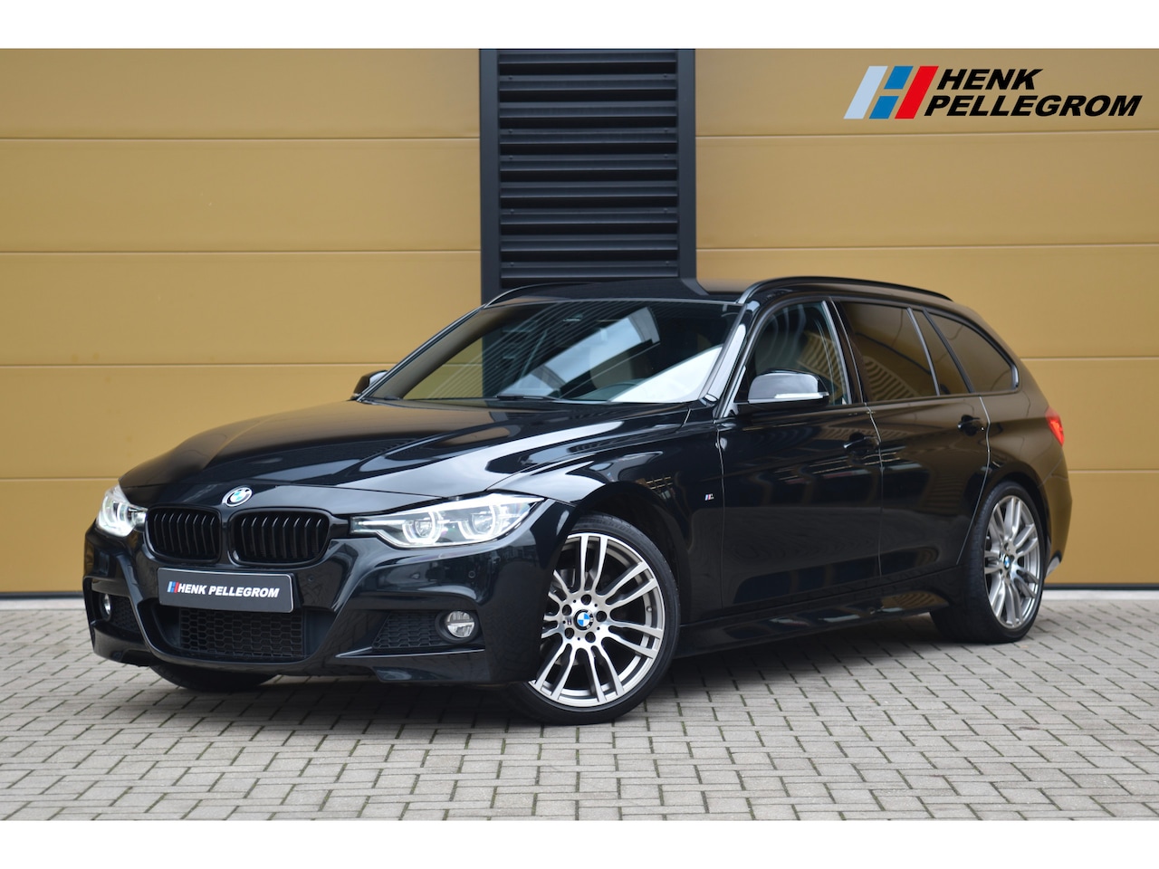 BMW 3-serie Touring - 320i Edition M Sport Shadow High Executive * M Sportpakket * Harman Kardon * Led * Navigat - AutoWereld.nl