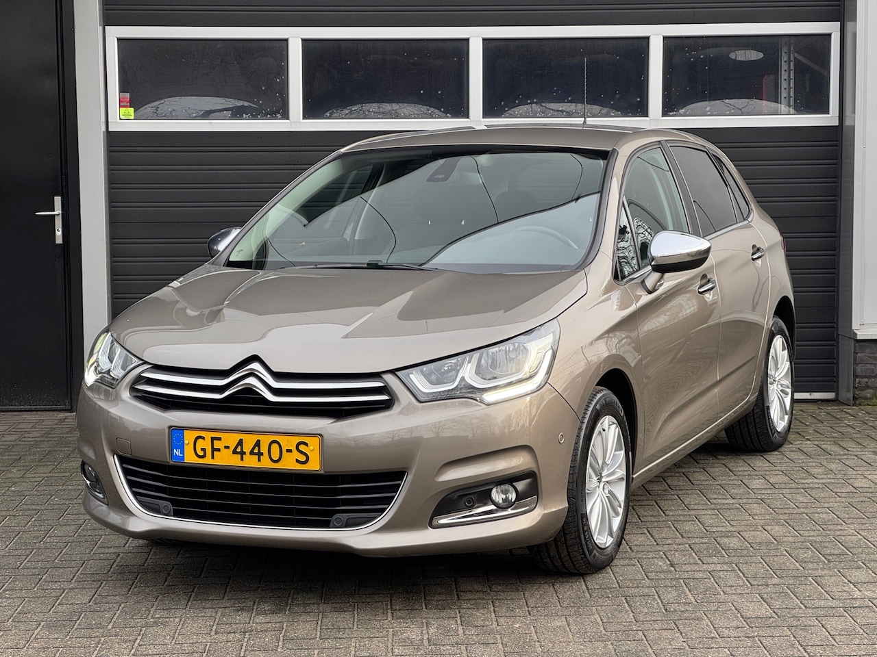 Citroën C4 - 1.2 PureTech Feel Collection Keyless, Navi, Cruise, Climate Control, NAP - AutoWereld.nl