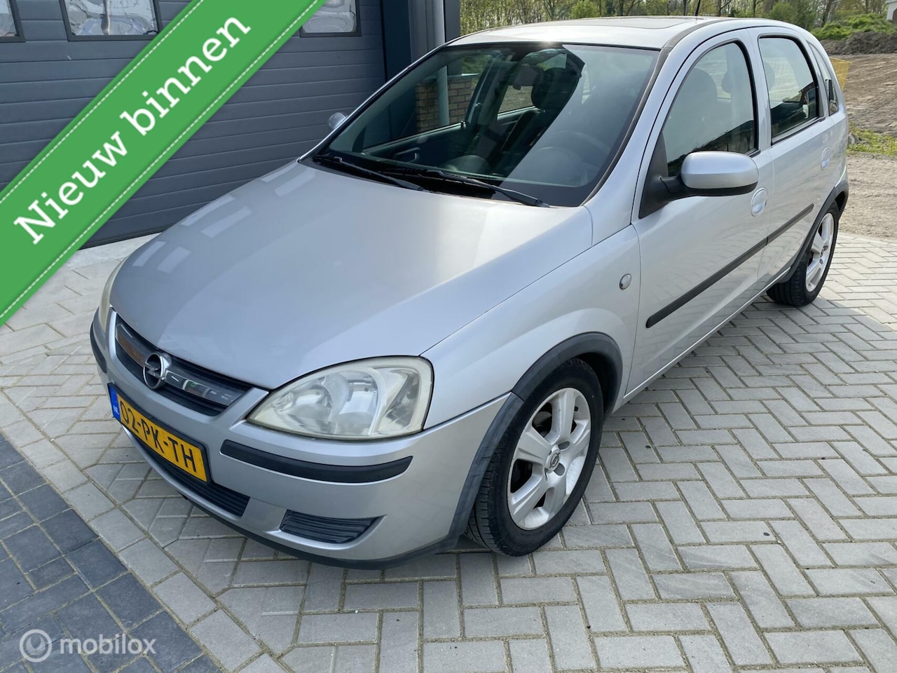 Opel Corsa - 1.2-16V Maxx 2004 AUTOMAAT 5DRS Airco dakje - AutoWereld.nl