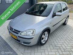 Opel Corsa - 1.2-16V Maxx 2004 AUTOMAAT 5DRS Airco dakje