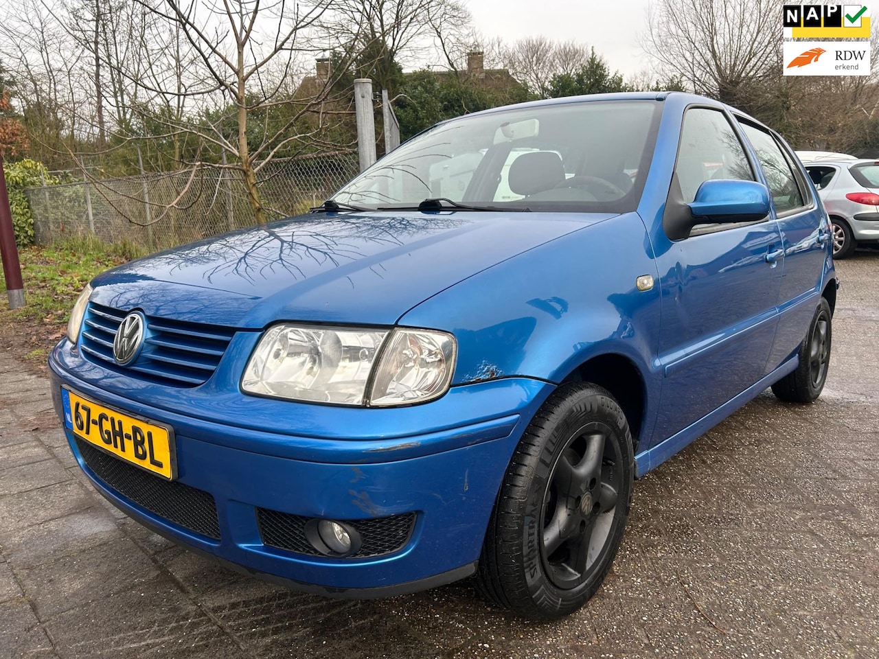 Volkswagen Polo - 5 deurs,airco. lm velgen - AutoWereld.nl