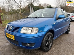 Volkswagen Polo - 5 deurs, airco. lm velgen