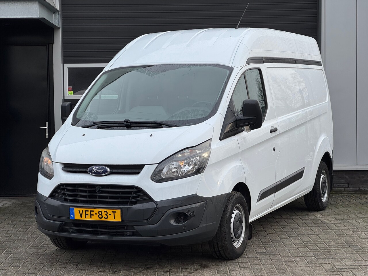 Ford Transit Custom - 290 2.2 TDCI L2H2 Ambiente DC Airco, NAP - AutoWereld.nl