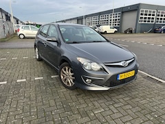 Hyundai i30 - 1.4i i-Motion Business AIRCO CLIMA / START NIET / NO START !