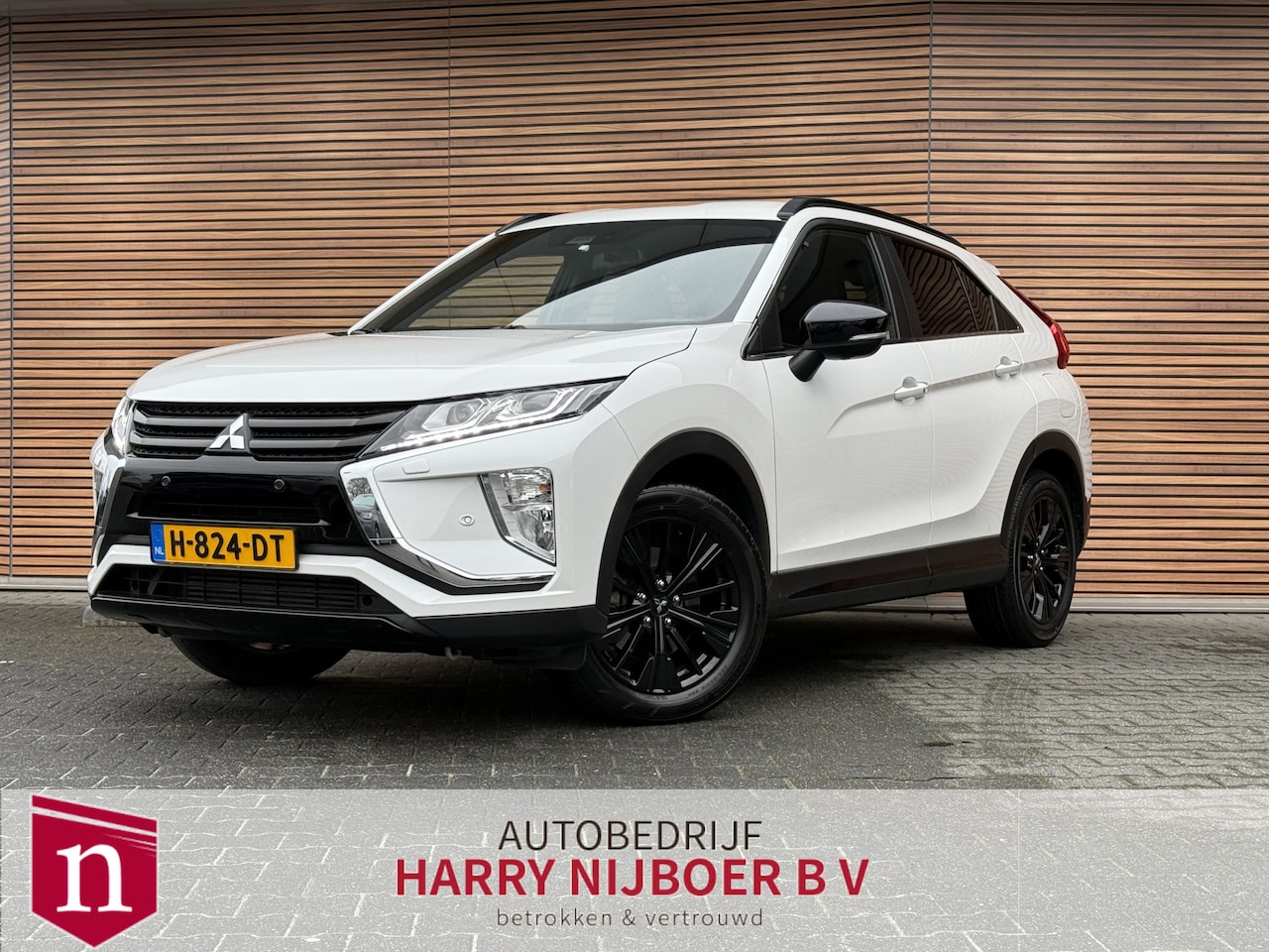 Mitsubishi Eclipse Cross - 1.5 DI-T Black Edition Camera / Clima / Stoel verwarming / Trekhaak 1600Kg - AutoWereld.nl