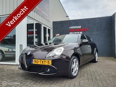 Alfa Romeo Giulietta - 1.4 T Distinctive, Cruise, Clima, Navi