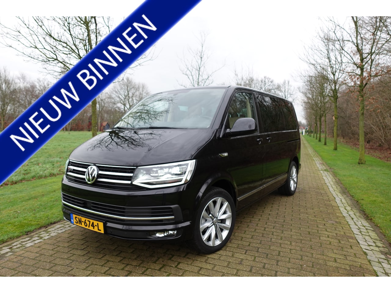 Volkswagen Transporter Multivan - 2.0 TDI L1H1 4Motion Highline | Schuifdak | Led | Full Option | 7 persoons | - AutoWereld.nl