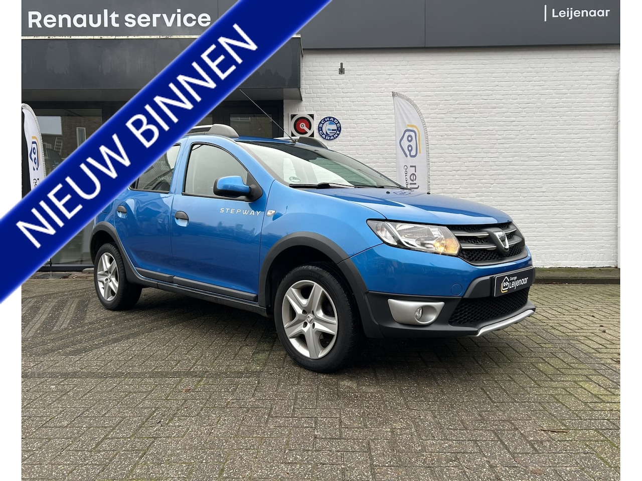 Dacia Sandero Stepway - 0.9 TCe Lauréate | Parkeersensoren | Cruise control | Airconditioning - AutoWereld.nl