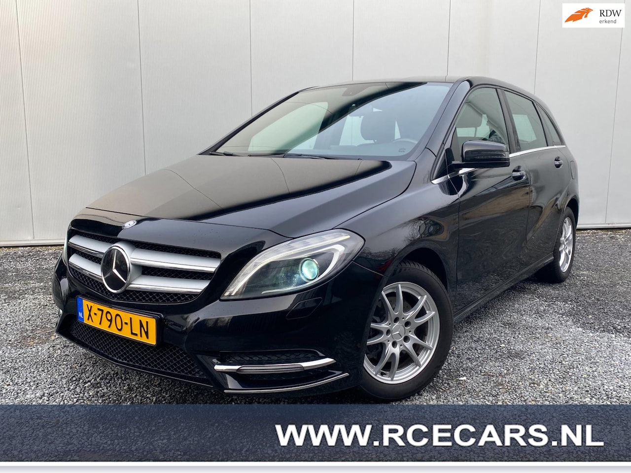 Mercedes-Benz B-klasse - 180 Ambition | Stoelverw|Cruise|Clima|Xenon|Blueth|Camera| - AutoWereld.nl