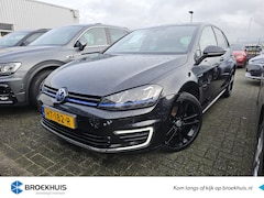 Volkswagen Golf - 1.4 TSI GTE 204pk | Cruise control | Navigatie | Panorama dak | Lederbekleding | Camera ac