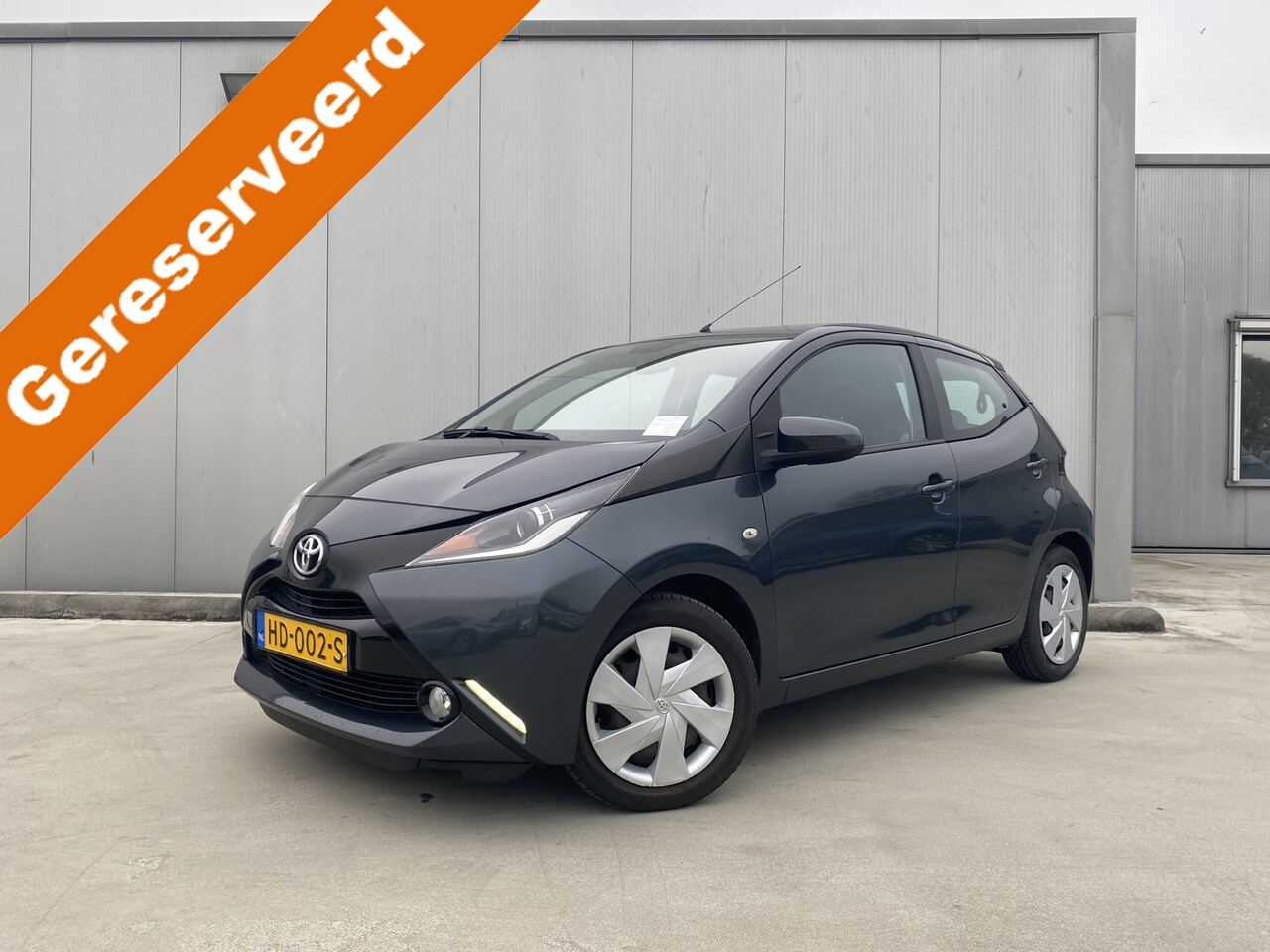 Toyota Aygo - 1.0 VVT-i x-play | Pakeer camera - AutoWereld.nl