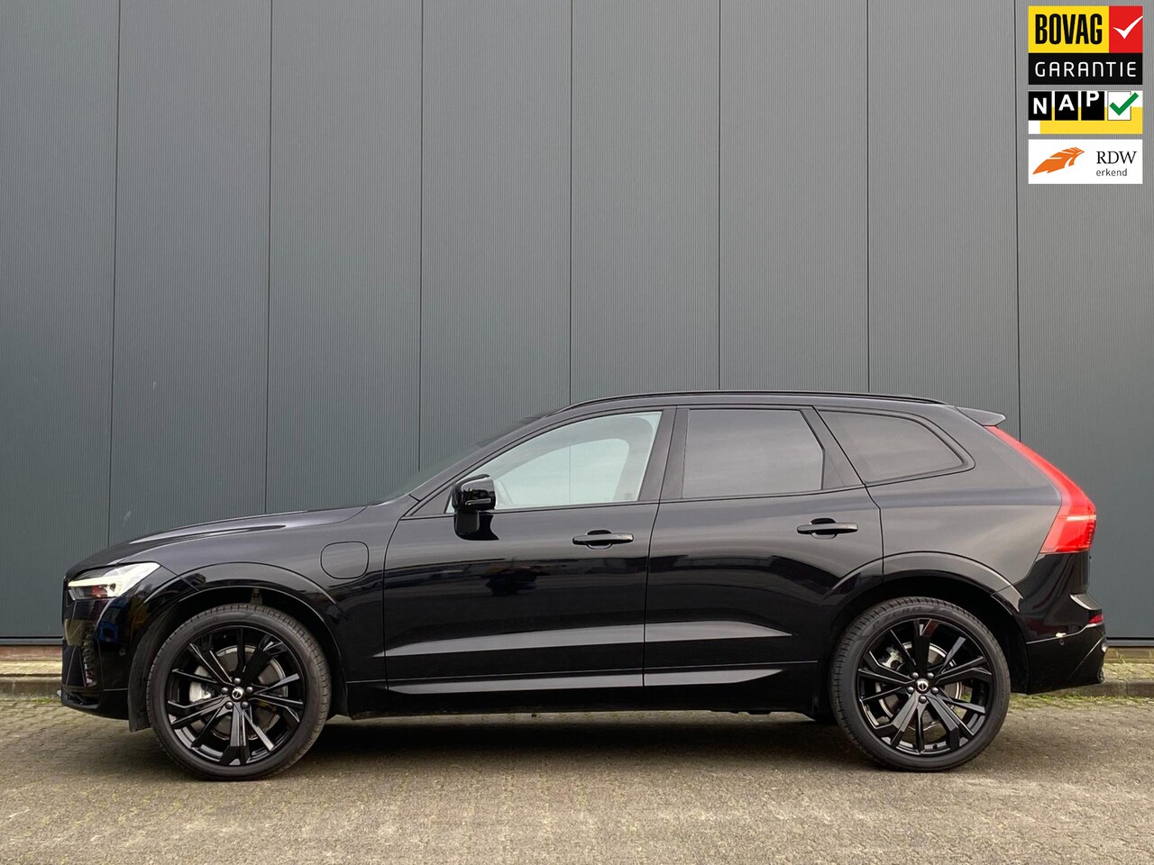 Volvo XC60 - T6 AWD Ultra Black Ed.| HUD | LED | LEDER| PANO | 360 | H&K - AutoWereld.nl