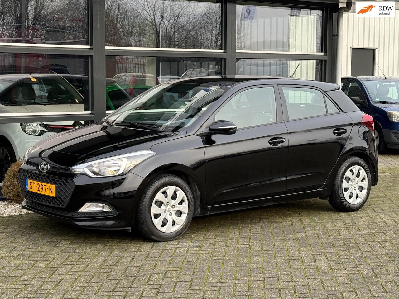 Hyundai i20 - 1.2 LP i-Drive Cool Airco Rijklaar !! - AutoWereld.nl