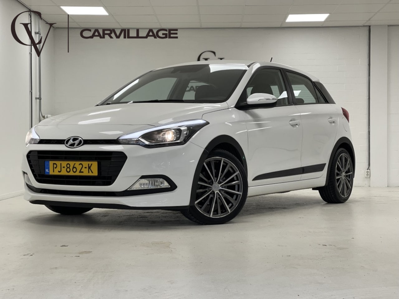 Hyundai i20 - 1.0 T-GDI Sport 100PK | Camera | Lichtmetalen velgen | Climate c - AutoWereld.nl