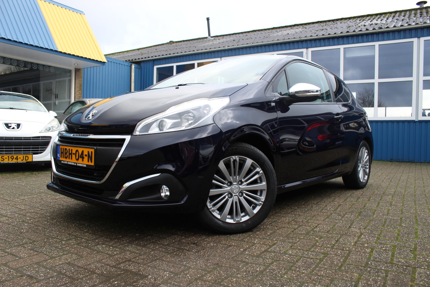 Peugeot 208 - 1.2-16V "Style" Airco - Cruise - Panoramadak !!! 82 Pk - AutoWereld.nl