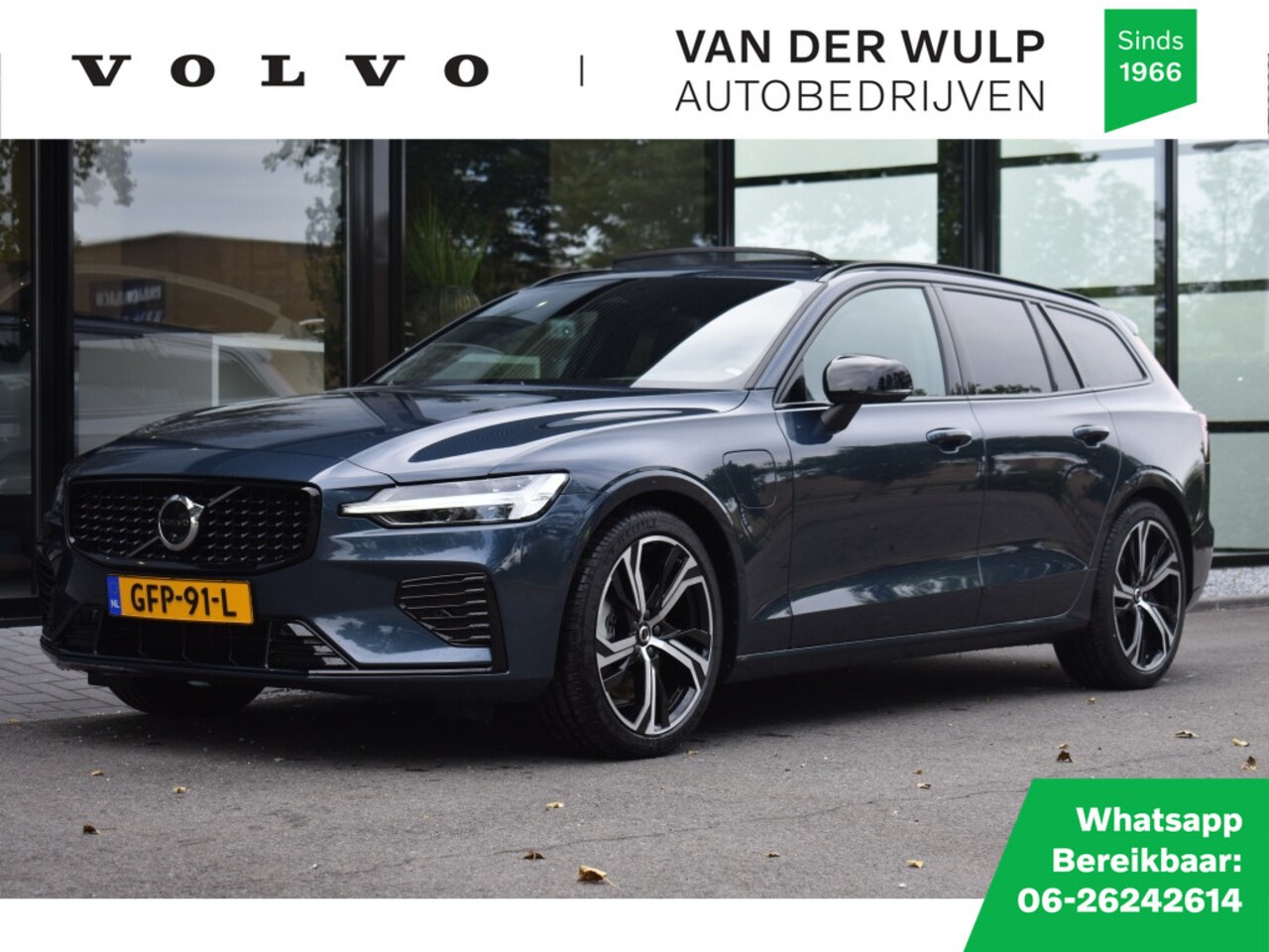 Volvo V60 - T6 350pk AWD Plus Dark | Schuifdak | Trekhaak | 360 - AutoWereld.nl