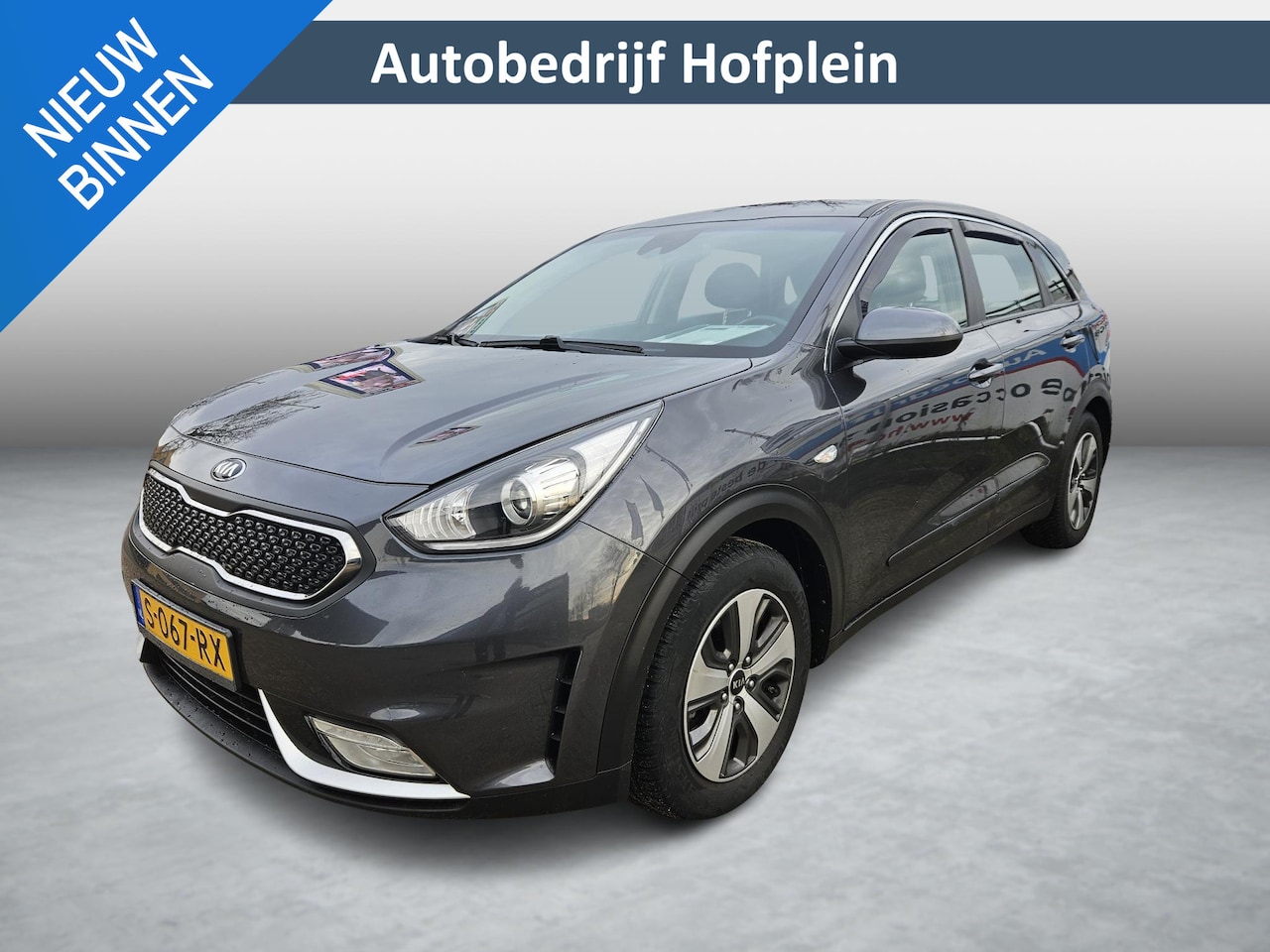 Kia Niro - 1.6 GDi Hybrid BusinessLine Airco-Ecc | Bluetooth | LM-Velgen | El Ramen | Metallic | Trek - AutoWereld.nl