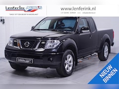 Nissan Navara - 2.5 dCi 170 pk AWD King Cab 2-Zits Airco Trekhaak 3.000 kg, Gereedschapskist laadruimte, A