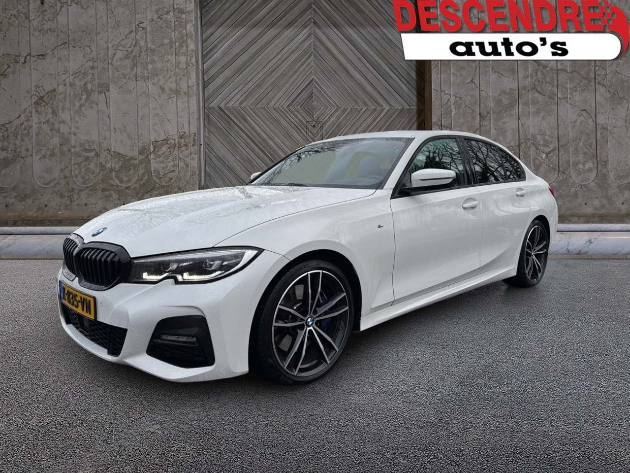 BMW 3-serie - 330i High Executive M-SPORT - AutoWereld.nl