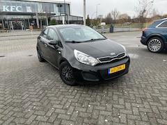 Kia Rio - 1.2 CVVT Comfort Pack Apple Carplay / elektrische ramen / bluetooth