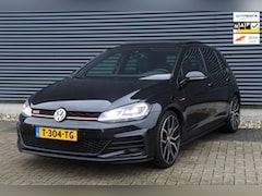 Volkswagen Golf - 2.0 TSI GTI Performance | PANO / VIRT. COCKPIT / KEYLESS / CAMERA