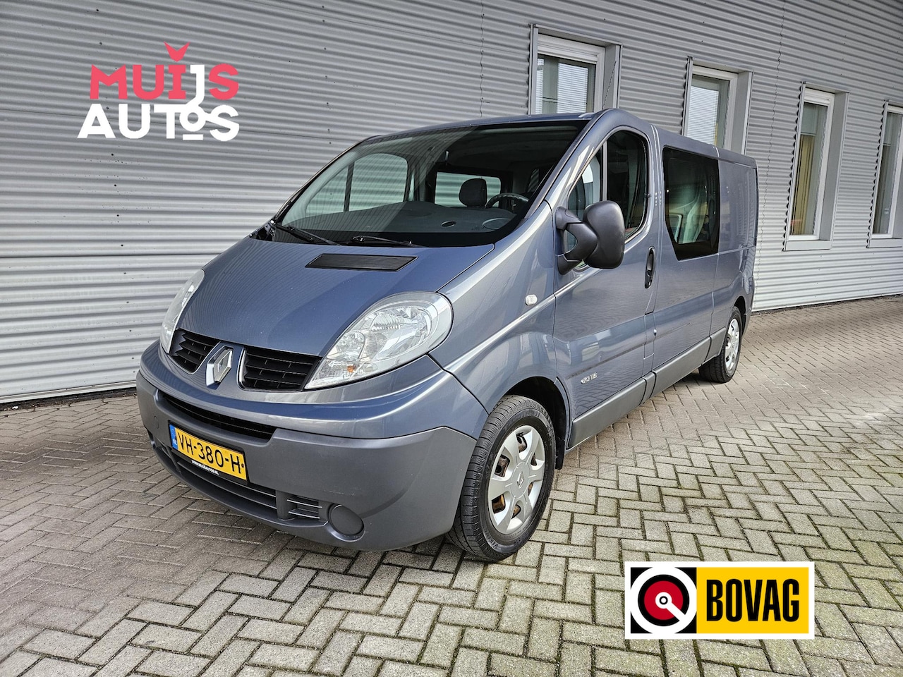 Renault Trafic - 2.0 dCi T29 L2H1 DC Générique 2.0 dCi T29 L2H1 DC Générique - AutoWereld.nl