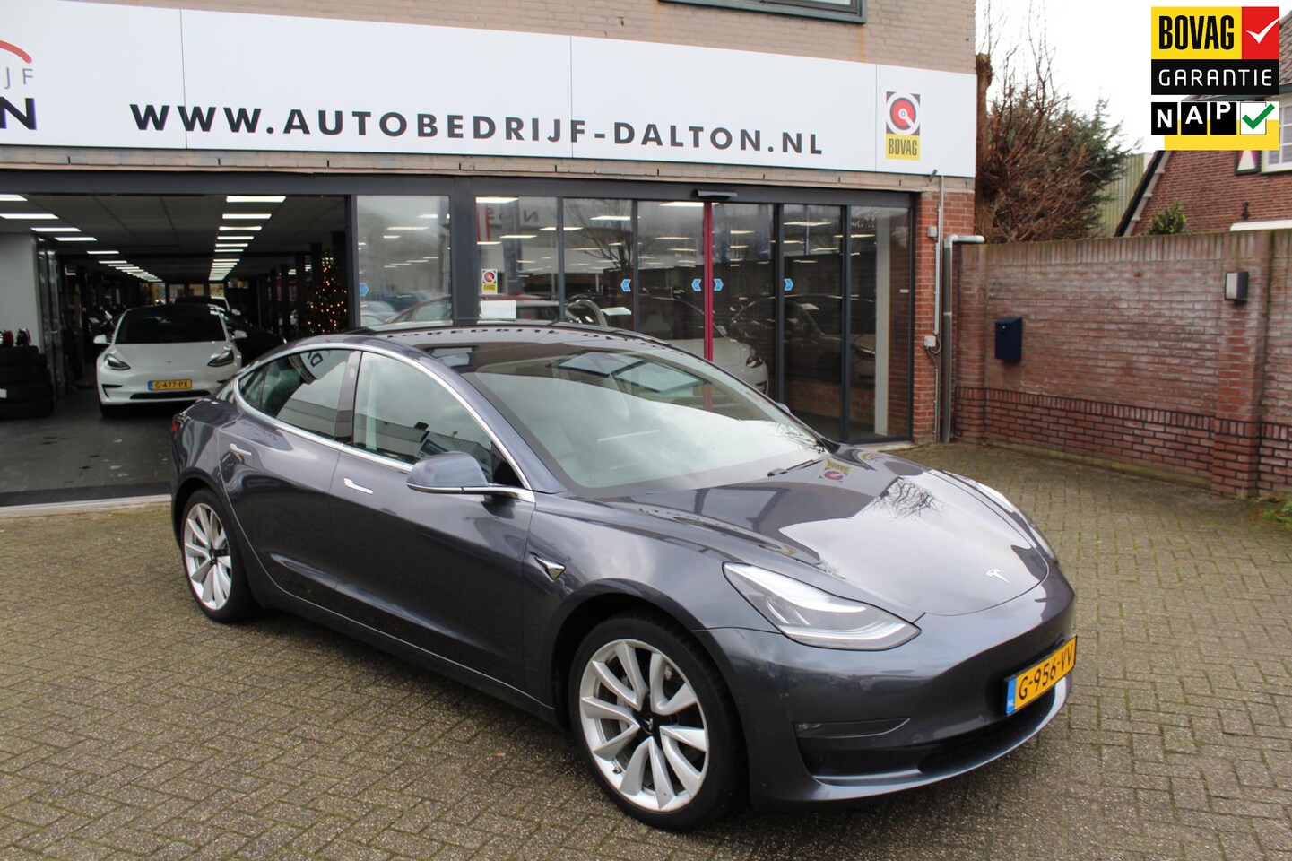 Tesla Model 3 - Long Range RWD Long Range AWD 75 kWh TREKHAAK / 19" LM / AUTOPILOT / PANODAK / LEDER / INCL. BTW - AutoWereld.nl